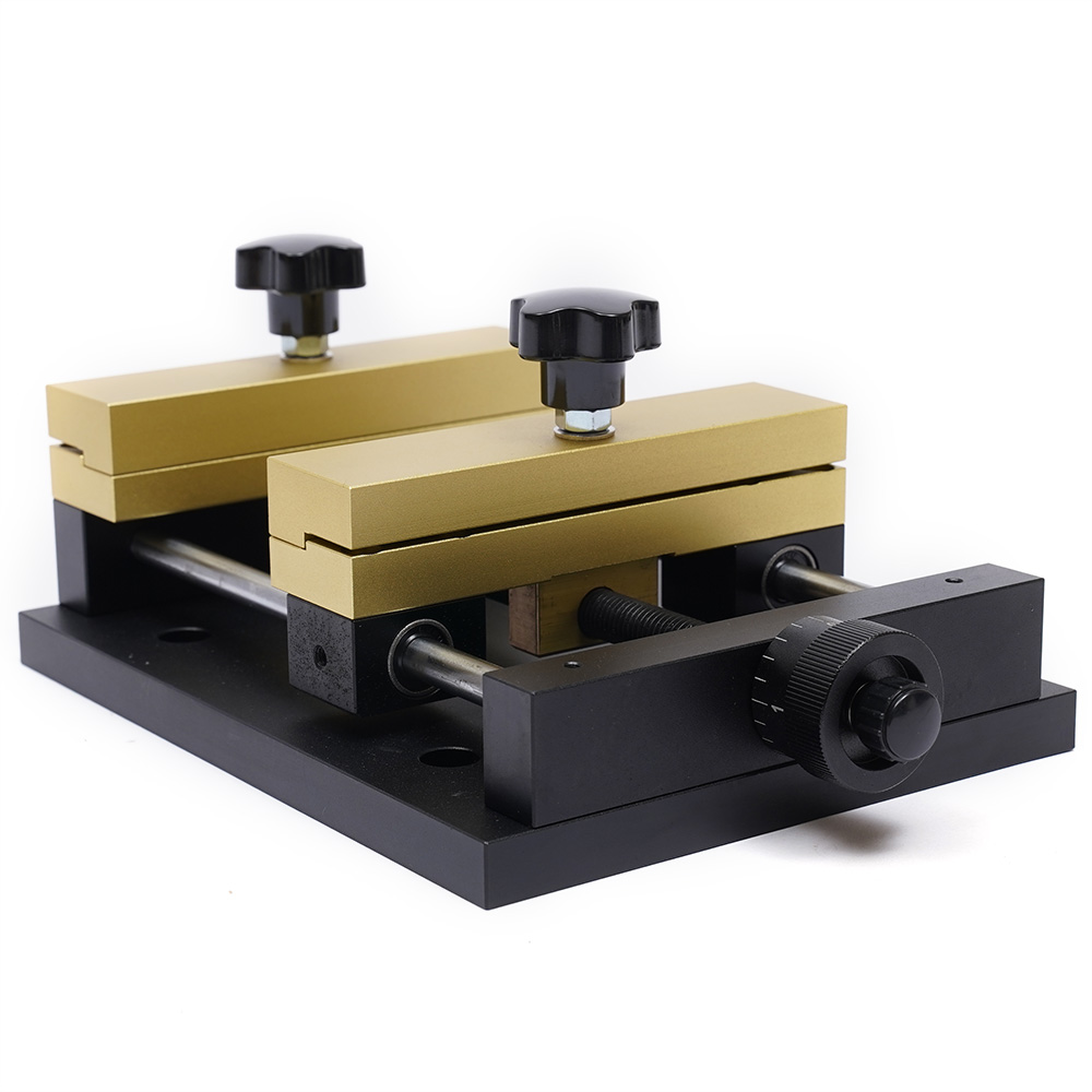 Fiber Laser Cutting Machine - أداة تثبيت وربط قطع العمل من