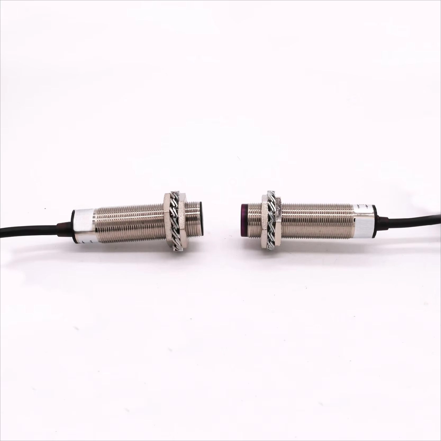 مستشعر مسافة بالشعاع الضوئي مع - مراجعة Industrial Laser Distance Sensor وسعره