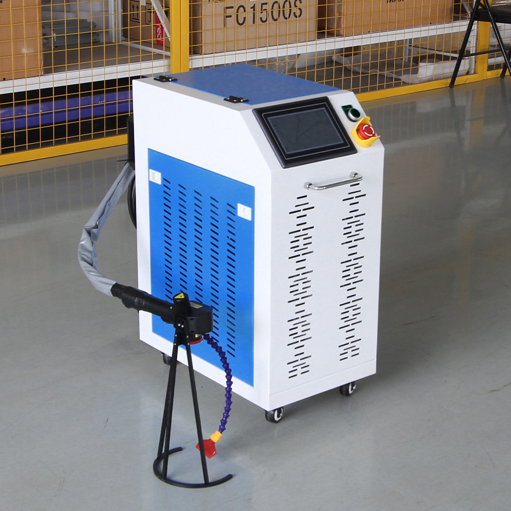 آلة تنظيف بالليزر مخصصة بقوة 1 - مراجعة Industrial Laser Removal Machine وسعره